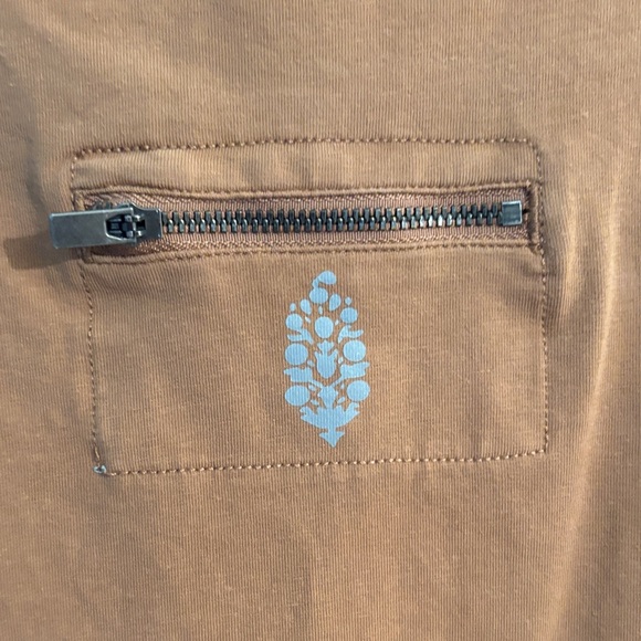 Free People Movement tunic tank Sleeveless Brown Top with pockets - Picture 6 of 7